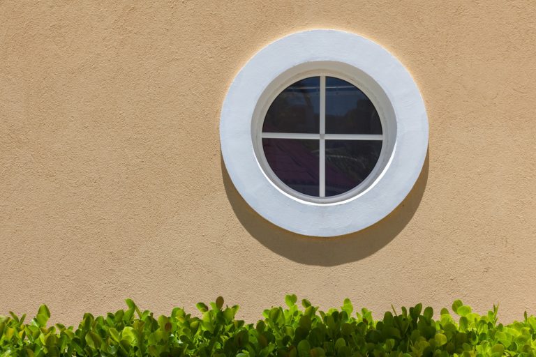 Types of Round Windows: Fixed, Pivot, Tilt-and-Turn | Aikon Distribution